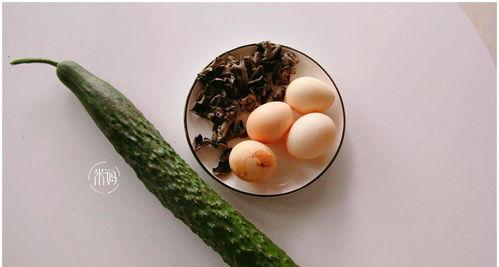 吃小瓜会黑吗会变黑吗图片,揭秘食物与肤色变化的秘密