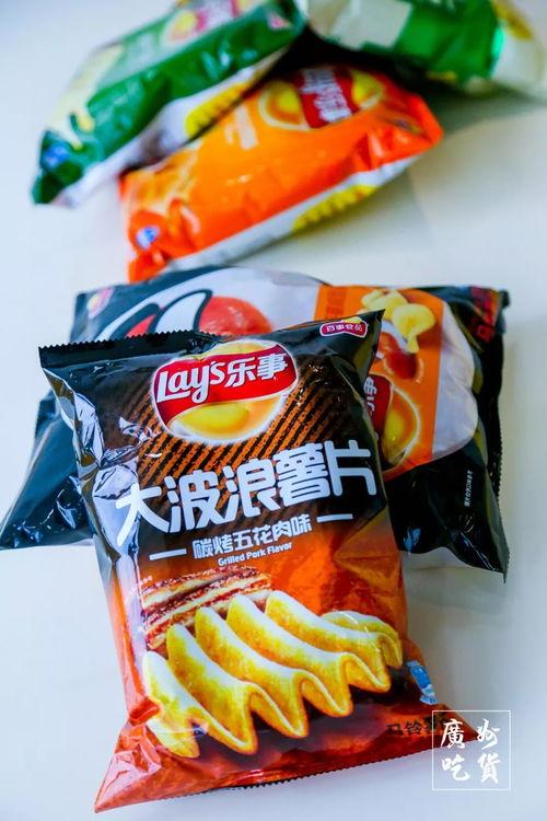 黑瓜吃小朋友薯片视频,引发网友热议