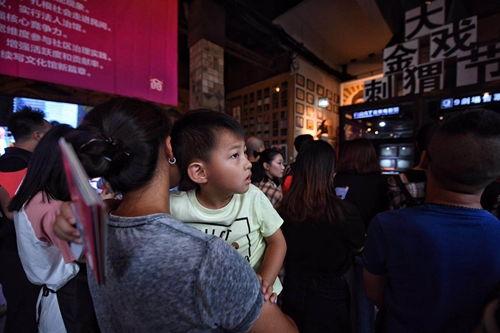 吃瓜爆料朝阳群众视频,揭秘吃瓜爆料背后的神秘力量