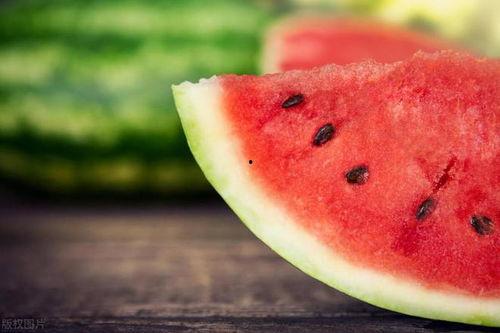 朋友圈今日吃瓜一圈文案,揭秘娱乐圈最新热点