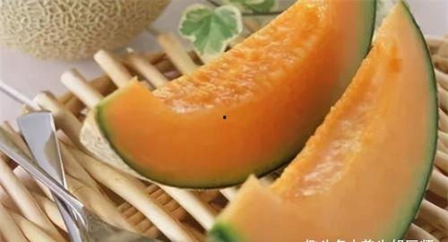 吃哈密瓜会拉黑便嘛,哈密瓜摄入与黑便现象关联探讨