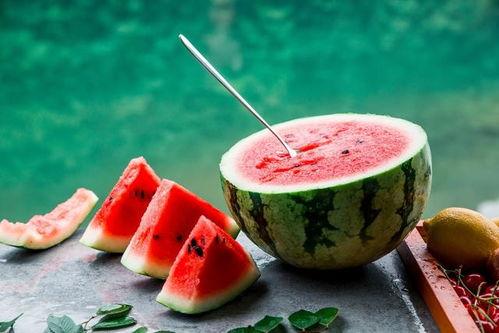 今日宜吃瓜图片,揭秘娱乐圈最新热点事件