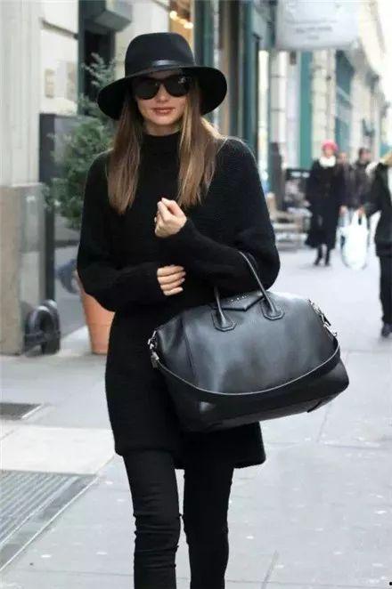 吃瓜黑毛衣,潮流穿搭背后的故事